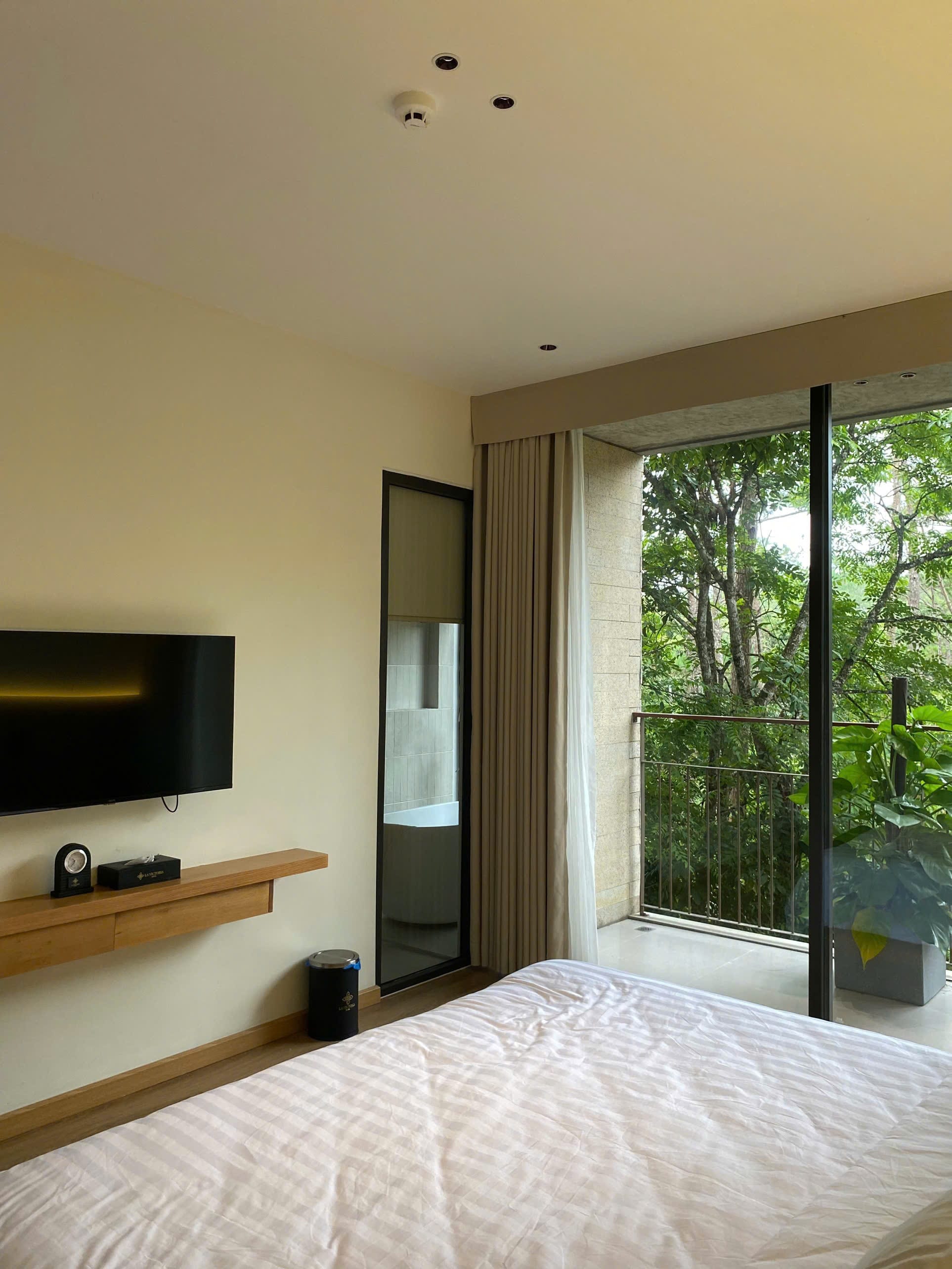 Phòng 207 - Phòng Hướng Rừng Victoria - View 1