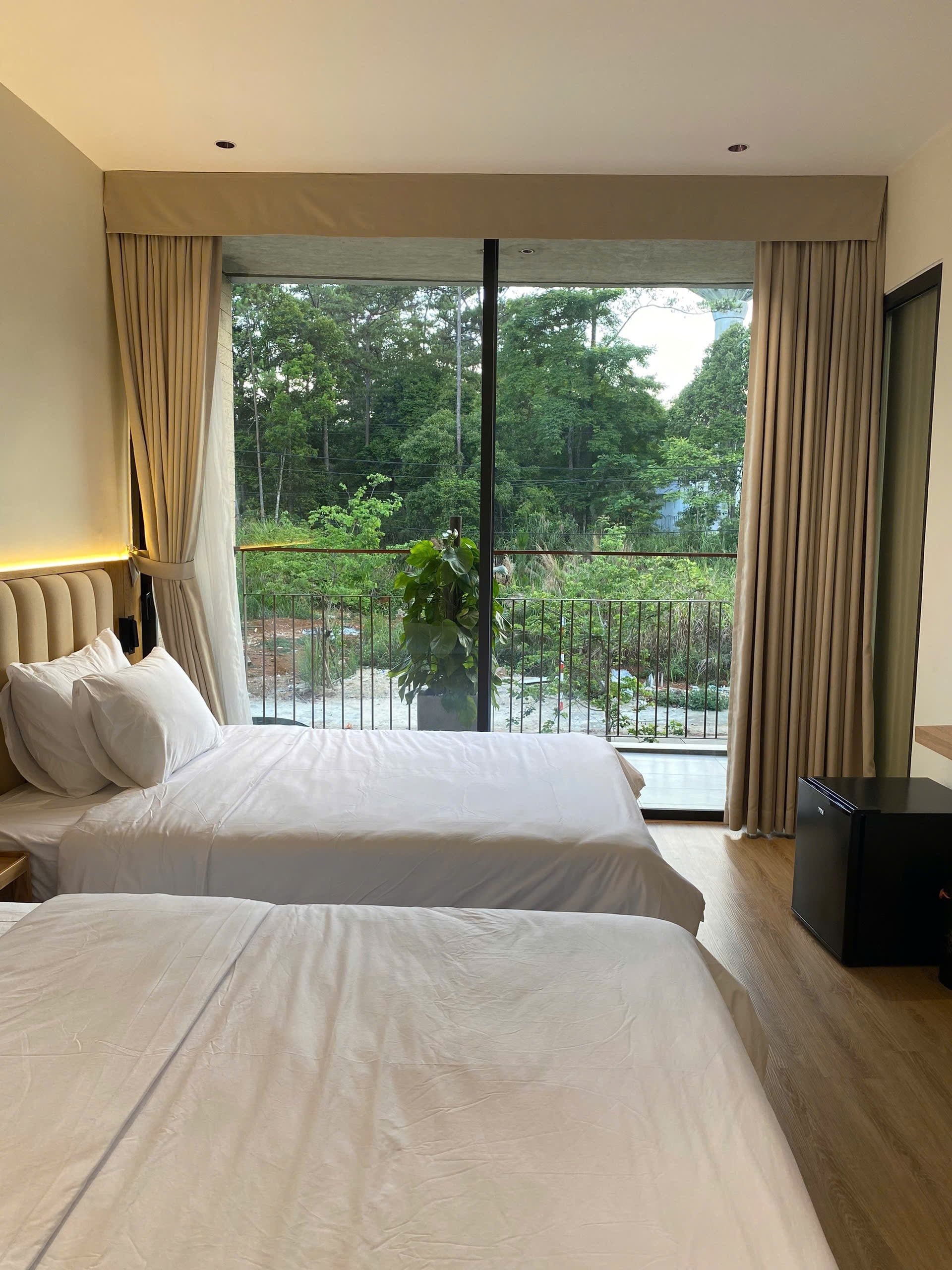 Phòng 203 - Phòng Vườn Hoa